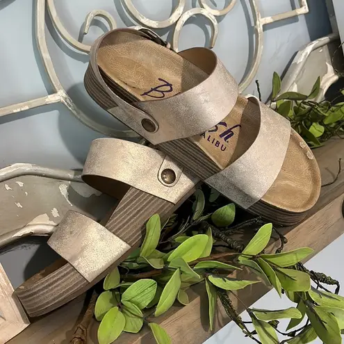 blowfish  Malibu Boutique Sandals Wedges Frosted Champagne Womens 8 Comfy