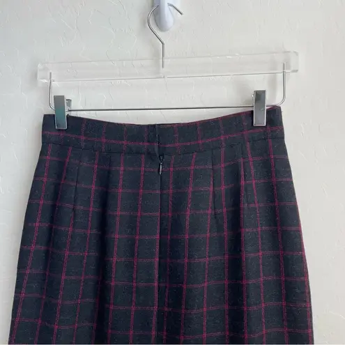 Breckenridge Vintage Breckinridge Wool Plaid Skirt Dark Grey Red Union Made in USA 5-6