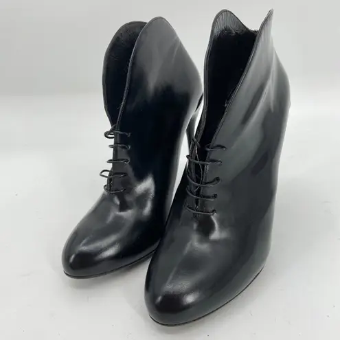 Gucci  Black Leather Curved Kim Lace Up Ankle Boots 39.5