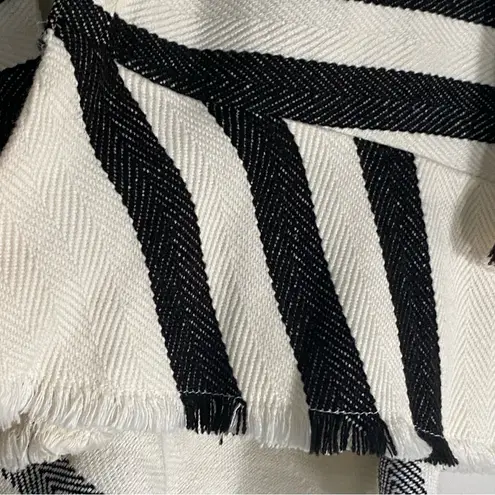 dRA Los Angeles Black White Striped Open Cropped Cardigan Jacket Textured Small