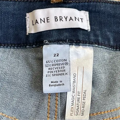 Lane Bryant  Women’s Capri Jeans Plus Size 22 Blue Denim Mid Rise Signature Fit