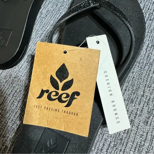 REEF Women’s Cushion Bounce Stargazer Flip Flop Sandals