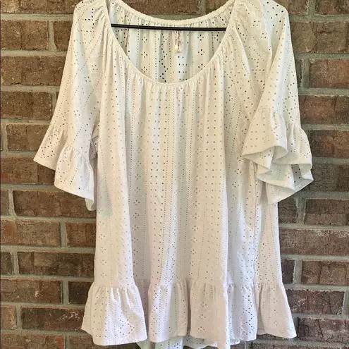 Perceptions White Flutter Sleeve Blouse