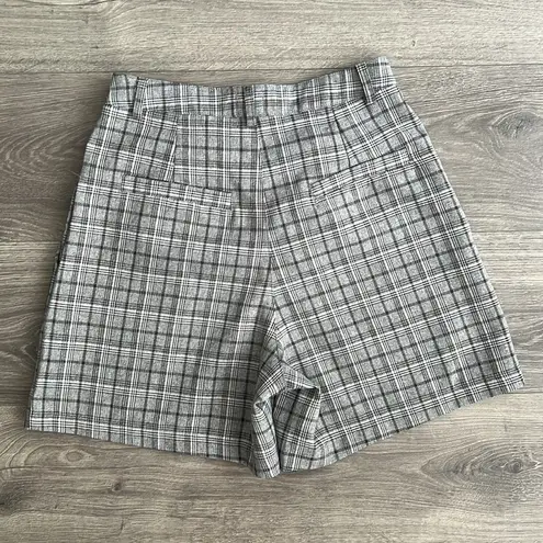 Princess Polly High Rise Plaid Shorts Gray Taupe Pleated Size US 4 Academia