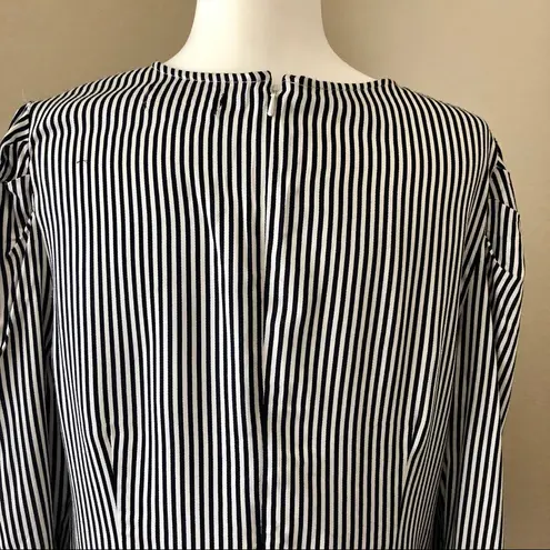 Something Navy  Gathered Peplum Top XS NWT