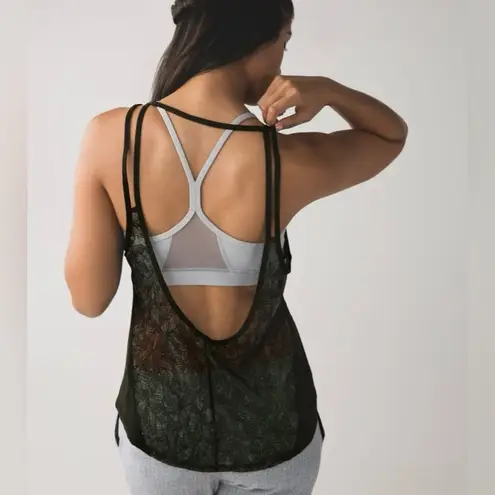 Lululemon  Cool To Street Tank Gator Green Jazzy White Size 12