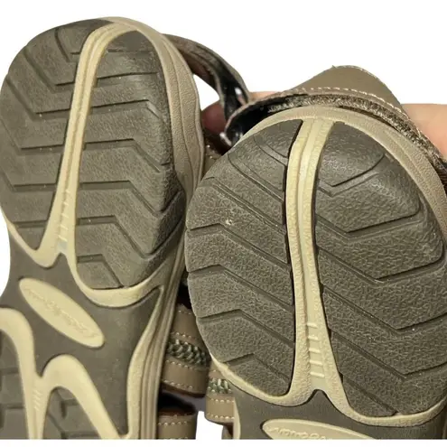 Eddie Bauer  Fisherman Sandals Womens 10 Brown Leather Blakely Adjustable Hiking