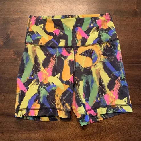 Lululemon  Wunder Train High-Rise Short 6" Size 8 Undertone Multi Biker Shorts