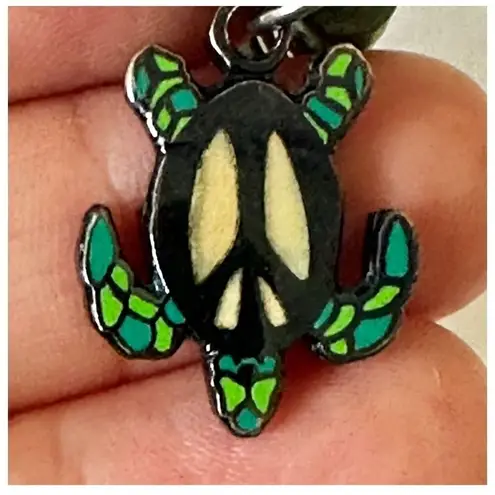 KB green peace turtle pendant necklace