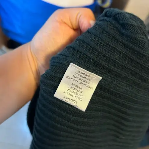 Song of Style Forest Green Mockneck Sweater Size M