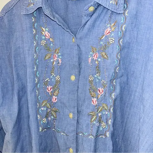 Erika Blue Vintage  Button Down Top Floral Stitched Design Women’s Size Large Fit