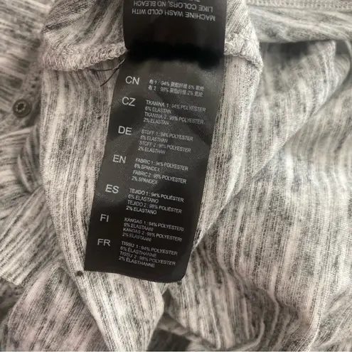 Kuhl Svenna Gray Space Dye Henley Top Women’s Small Long Sleeve Pullover