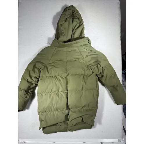 OROLAY Women's Hooded Down Puffer Coat Olive Green Sherpa Lined Winter Jacket Size M