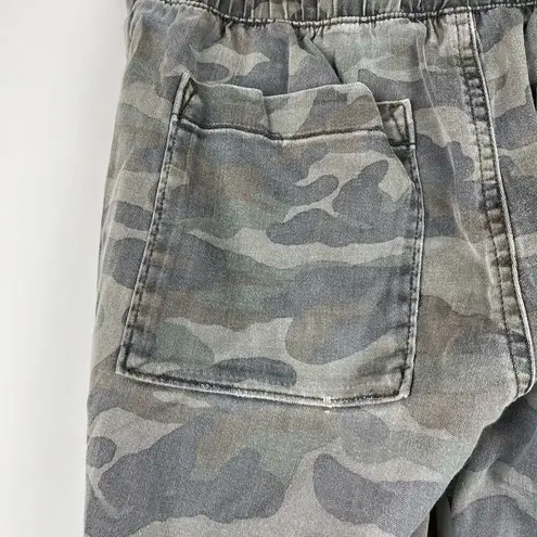 Bella Dahl  Distressed Camo Jogger Pants - Size XS