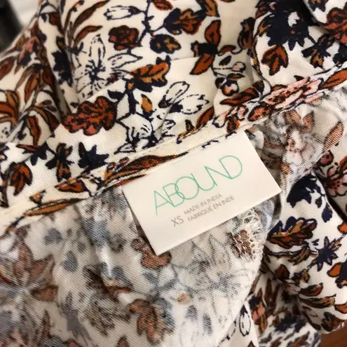 Abound NWT  Floral Balloon Sleeve Oversized Blouse