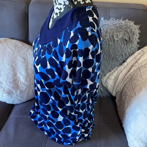 Susan Graver Blue Design Short Sleeve Top Medium