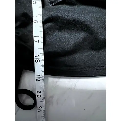 Minette Biting Lip Crystal Tee with Scrunchy side Black Size L