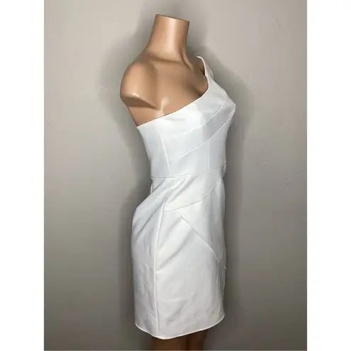 BCBGMAXAZRIA New.  white One-Shoulder Cocktail Dress. 8.