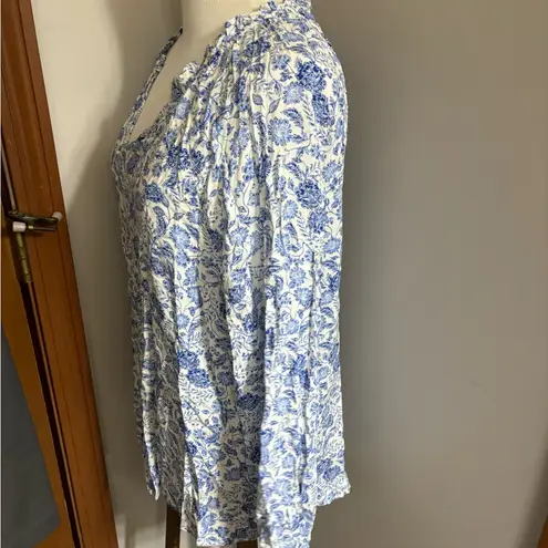 Old Navy New  Women'sBlue Floral Print LS Open Neck Long Sleeve