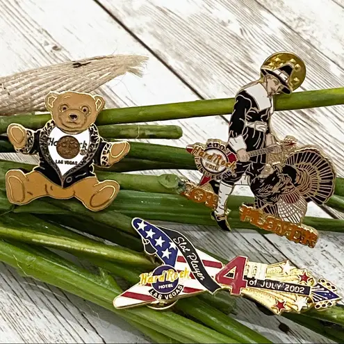 Hard Rock Cafe Retired Vintage Hard Rock Hotel Las Vegas Pins