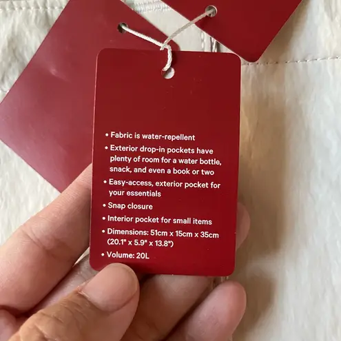 Lululemon  Lunar New Year Daily Multi-Pocket Tote Bag 20L - Image 16