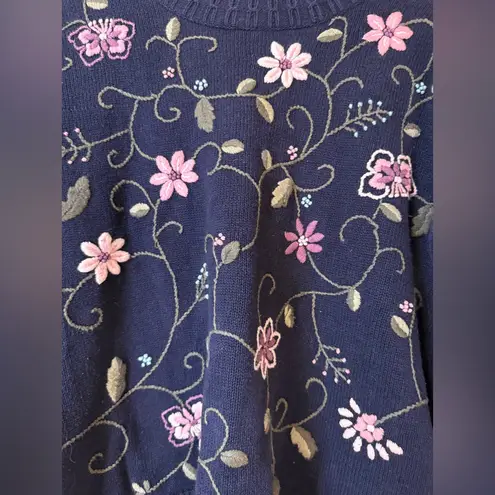 Northern Reflections Vintage Floral Embroidered Crewneck Sweater Small Blue