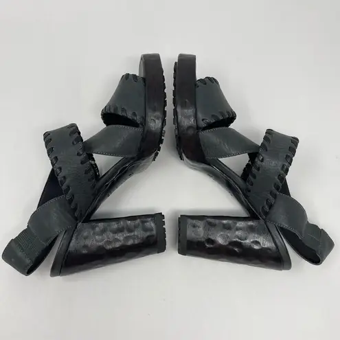 John Fluevog Tuggawar Hopscotch Black Strappy Heels (6.5)