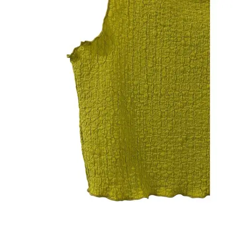 Love Nation Sleeveless Top Size Medium Cropped Tank Blouse Green Textured NWT