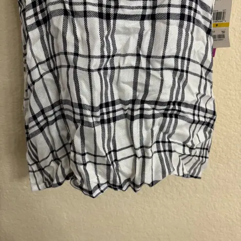 Black and White Smocked Blouse with Cap Sleeves and Rounded Neckline Size M