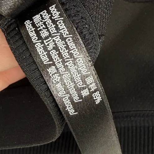 Victoria Sport Victoria Sport Knockout Gray Black Racerback Sports Bra 32B