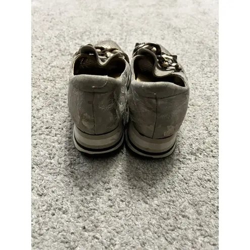 Softwaves Cadie In Kaki Metallic Slip