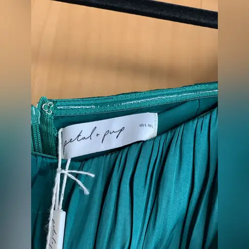 Petal and Pup Emerald Green Satin Ruched Ruffled Midi Dress. Size-Large