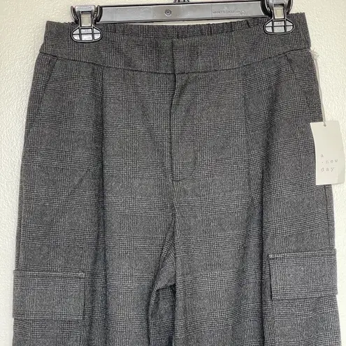 A New Day  Women's Pants Size 6 High-Rise Ankle Jogger Brown Charcoal Plaid