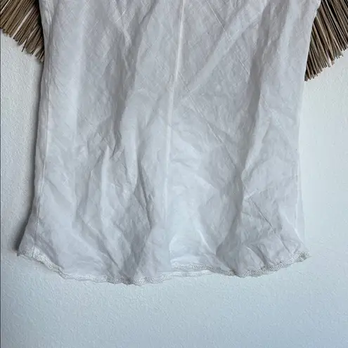 Sleek White Sleeveless Fitted Tank Top Size undefined