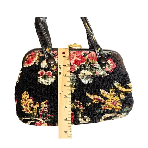JR Floral Tapestry Handbag Carpet Bag Flower Purse USA 11x7 Metal Frame Vintage Black