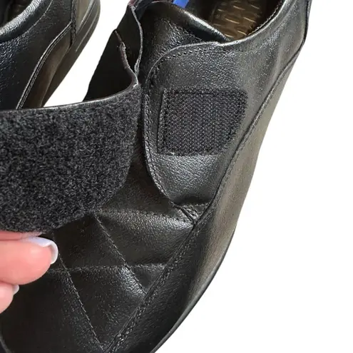 Womens Dr. Scholl's Black Leather Hook & Loop Closure