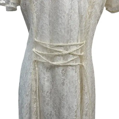 Vintage New Frontier Wedding Dress Dress Size 15 White Lace Made in USA Size M