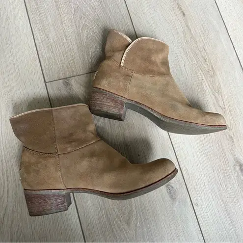 UGG Australia Darling Suede Ankle Boots Chestnut Size 11