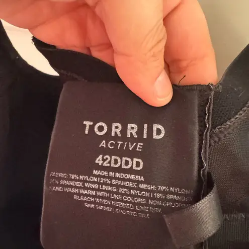 Torrid  Active black floral sports bra size 42DDD