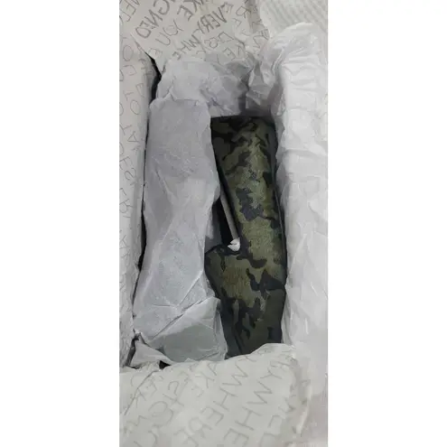 Birdies NWT Women's The Blackbird Loafer Flat in Camo Calf Hair size 6.5 Slipper