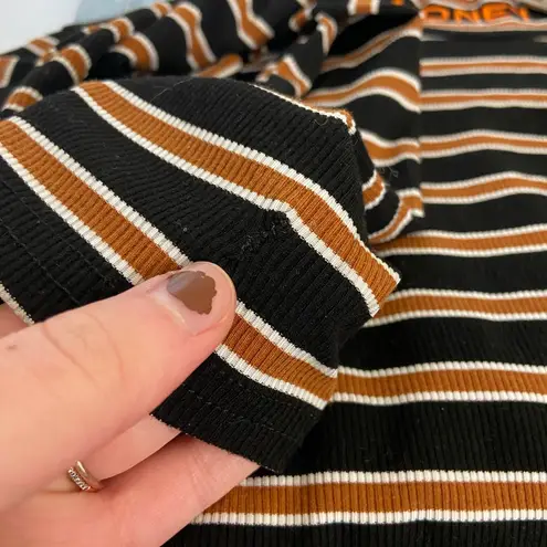 Women’s black brown striped mock neck ribbed stretch cropped long sleeve top M Size M