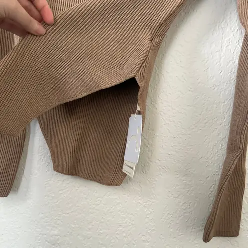 Commense Sweetheart Neckline Long Sleeve Knit Top Size M NWT Size M