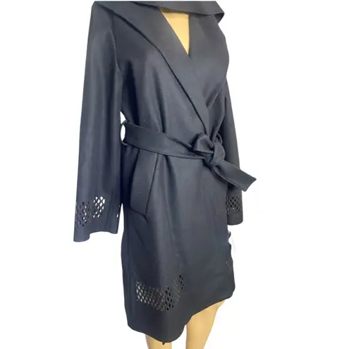 Jean Paul Gaultier
Femme Laser Cut Hooded Wrap Coat Unsized See Measurements (L Black Size undefined