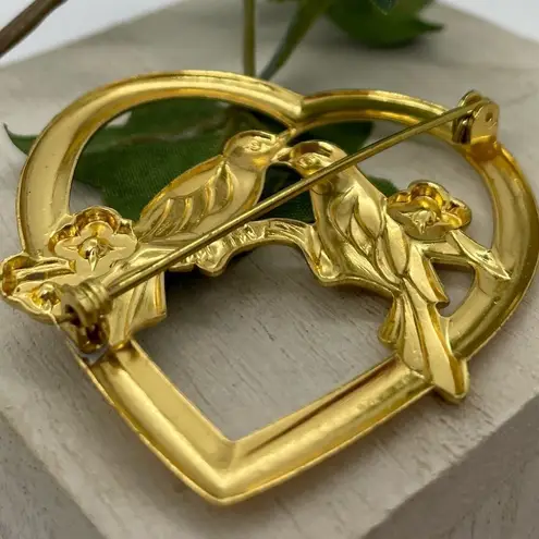 Vintage 1940s Lovebird Heart Rhinestone Brooch Pin Gold