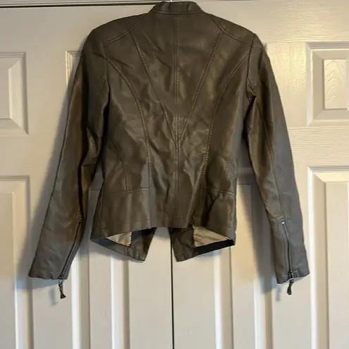 Comme Women’s Dark Grey Faux Leather Motorcycle Jacket Silver