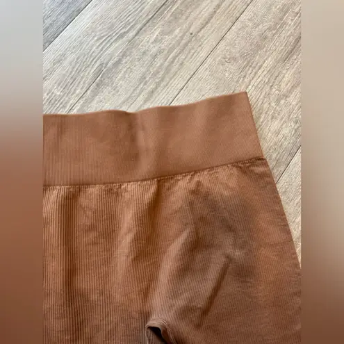 QQQ Brown Seamless High