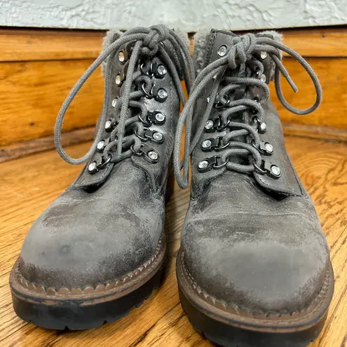 Esprit | Cadis Distressed Gray Faux Leather Fur Trim Lace Up Ankle Boots Size 8