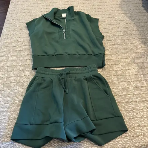 Varley Kelly Half Zip Sweatshirt & Atrium High Rise Shorts Cilantro Green | S