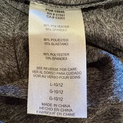 Umbro Black and White Women's Geometric Tank Top. Fitted