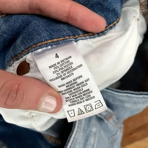 Aero high rise midi light wash ripped denim jean shorts pockets cotton comfort Blue Size 4